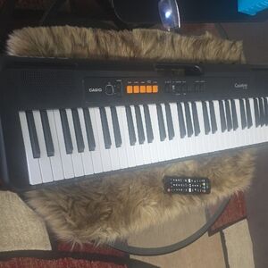 Casio Black and White Keyboard